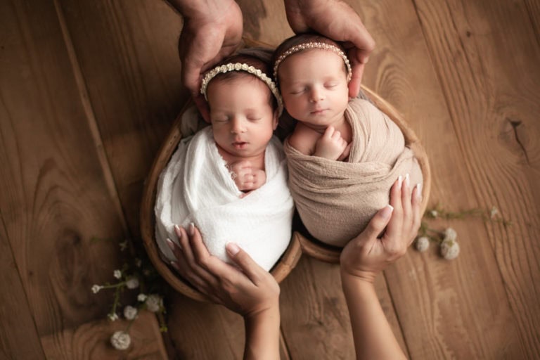 Séance photo nouveau-né à Toulouse : tout ce qu’il faut savoir — Emilie Colusso photographe Toulouse